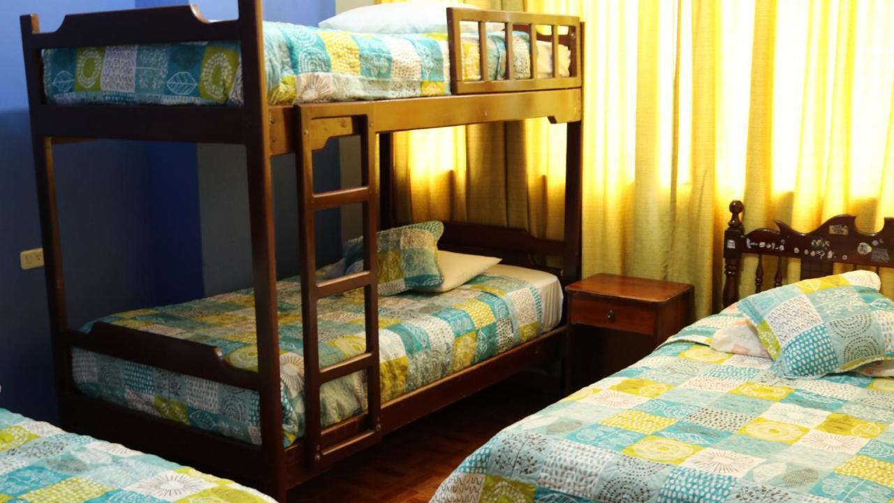 Hostal Casa Montoya 바뇨스 외부 사진