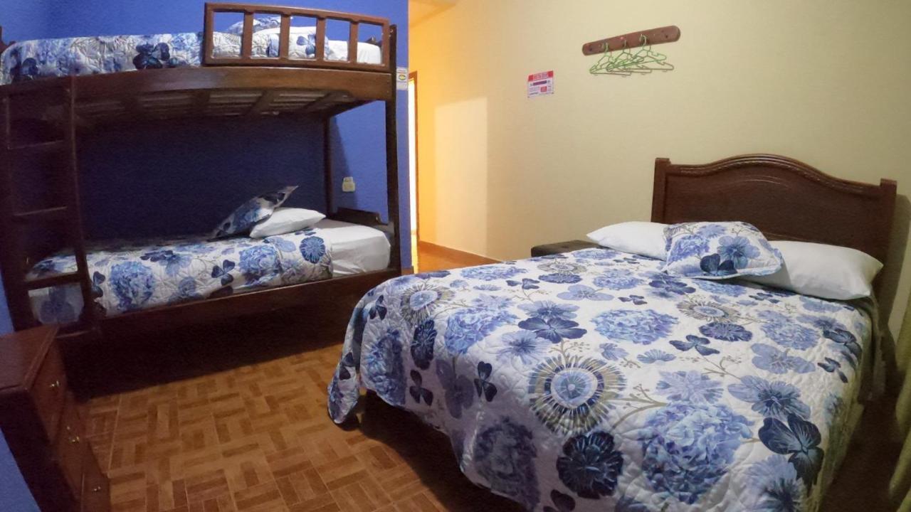 Hostal Casa Montoya 바뇨스 외부 사진