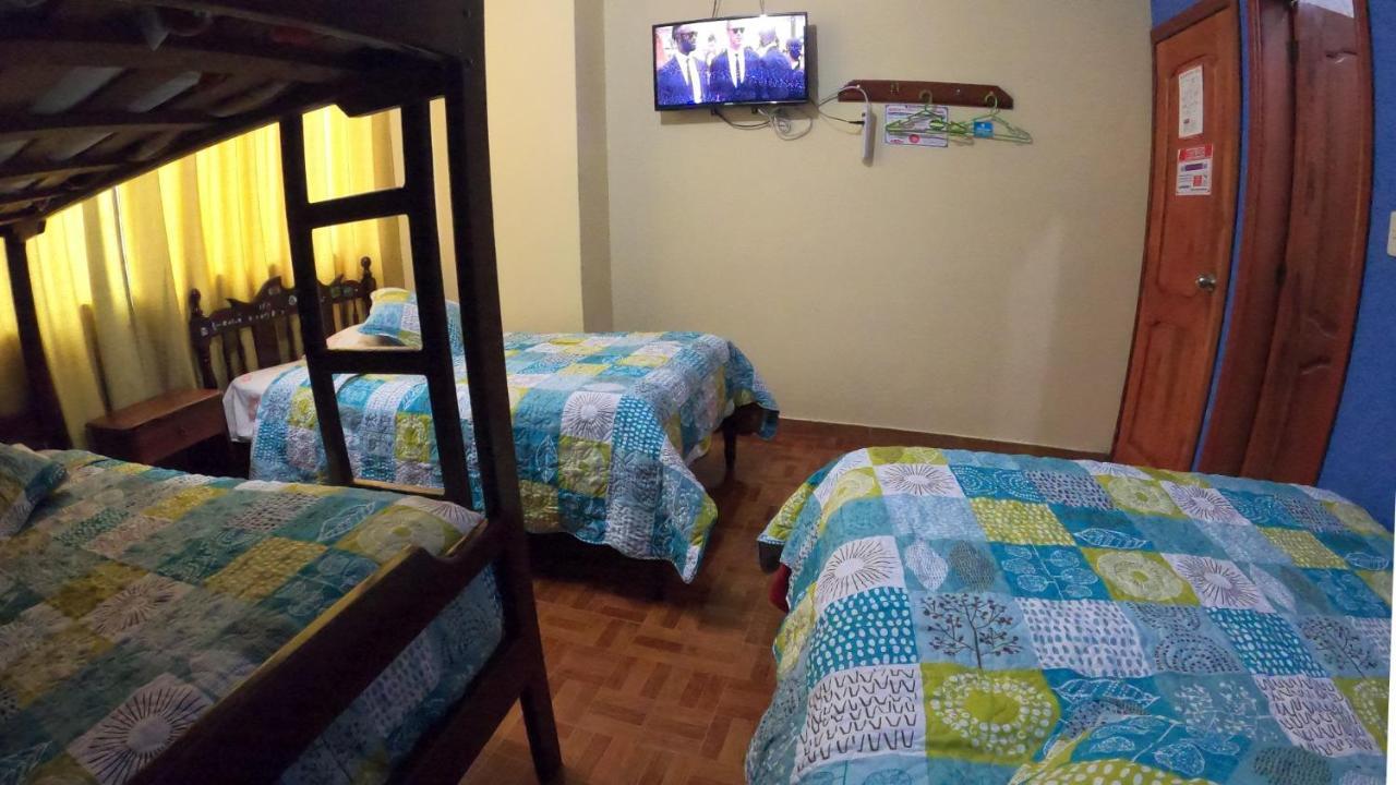 Hostal Casa Montoya 바뇨스 외부 사진